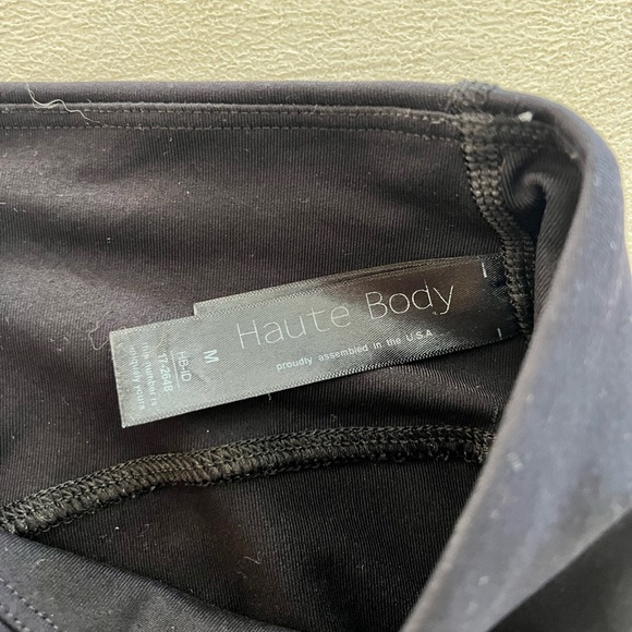 Haute body leggings + sports bra - Picture 4 of 5